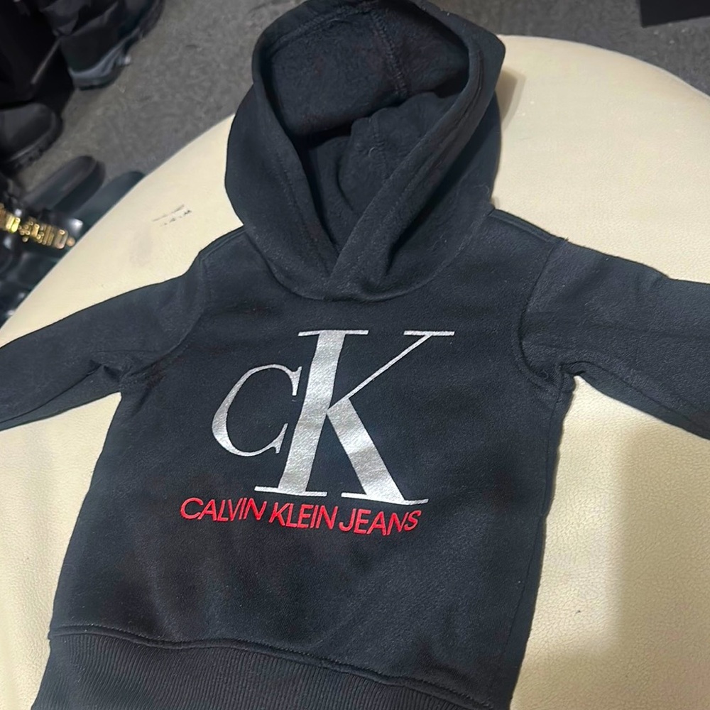 Calvin Klein Jeans Black hooded sweatshirt with logo 12M